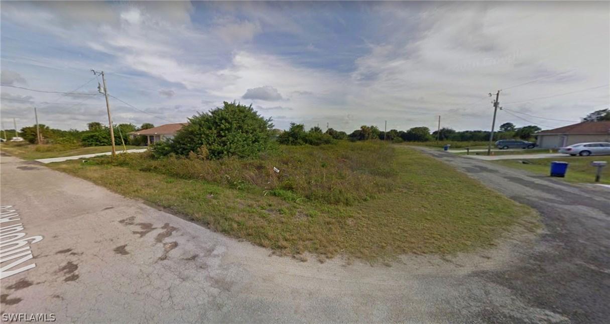 533 Kilgour Ave., Lehigh Acres, FL 33974