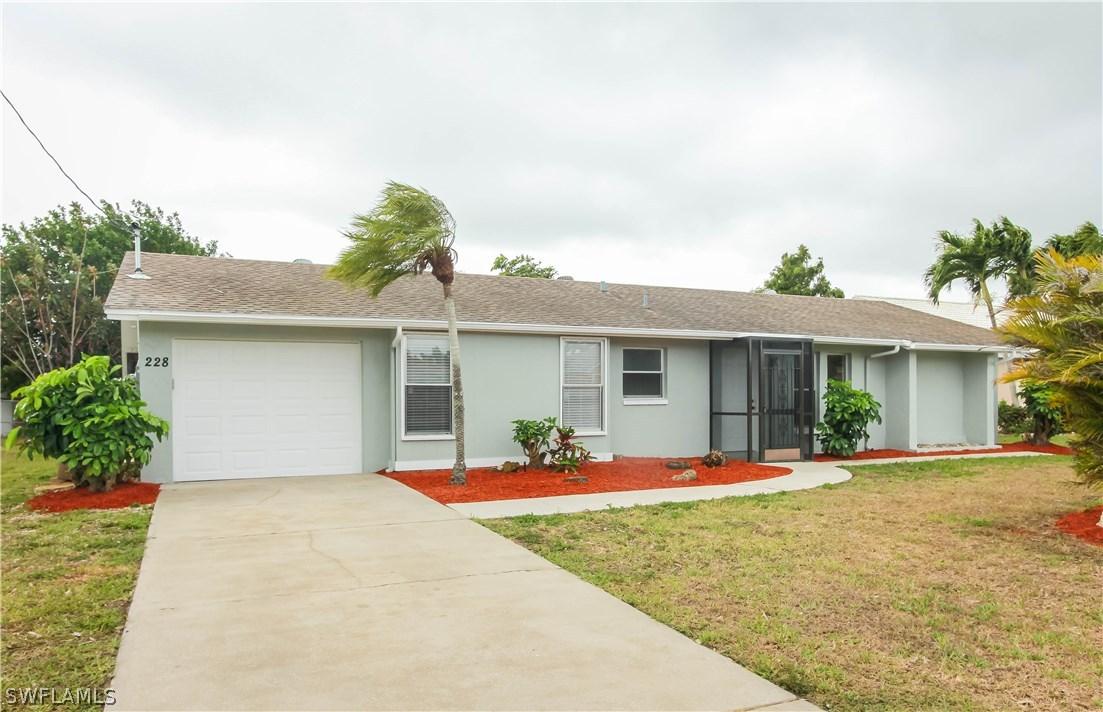 228 SW 43rd Ln., Cape Coral, FL 33914
