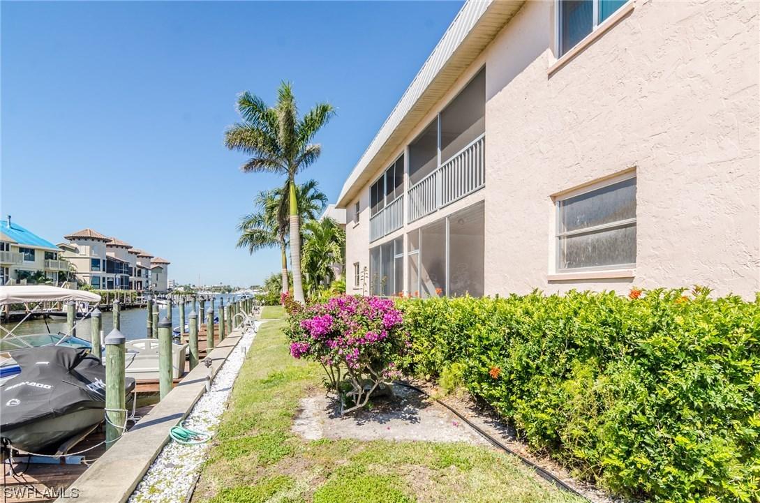 1320 Blue Point Ave. #9, Naples, FL 34102