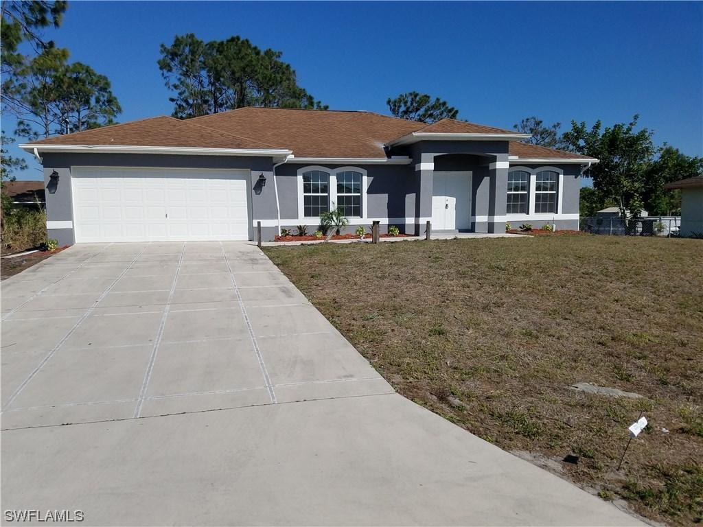 2903 Bruce Ave., Lehigh Acres, FL 33976