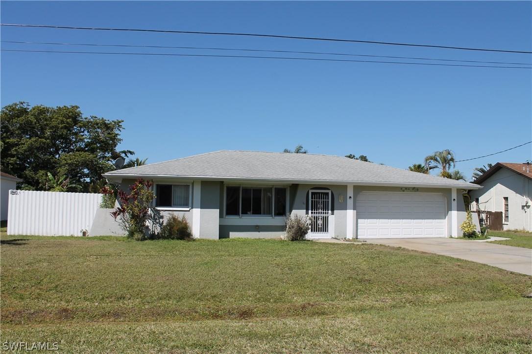 1034 SE 17th Pl., Cape Coral, FL 33990