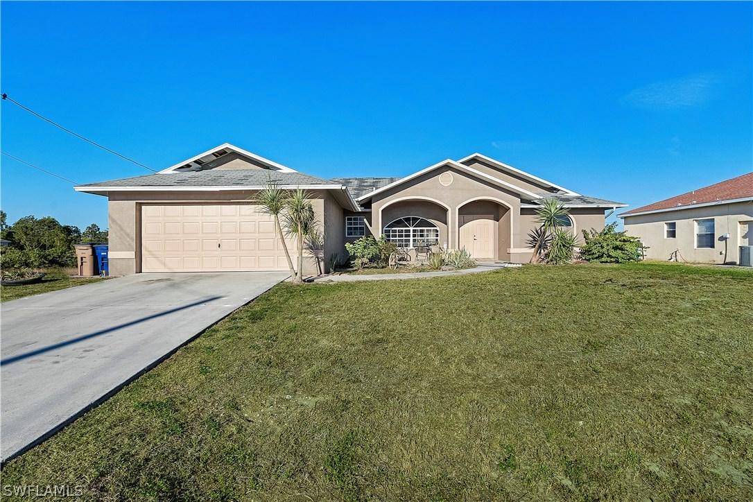 803 Eric Ave., Lehigh Acres, FL 33971