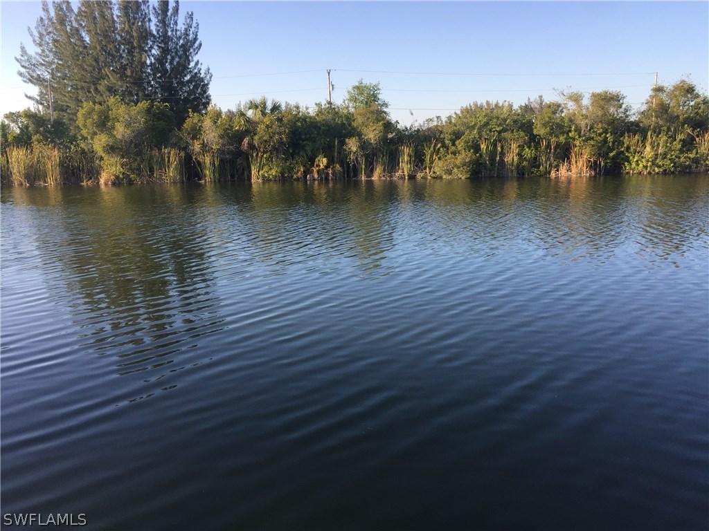 2453 NW 9th Ter., Cape Coral, FL 33993