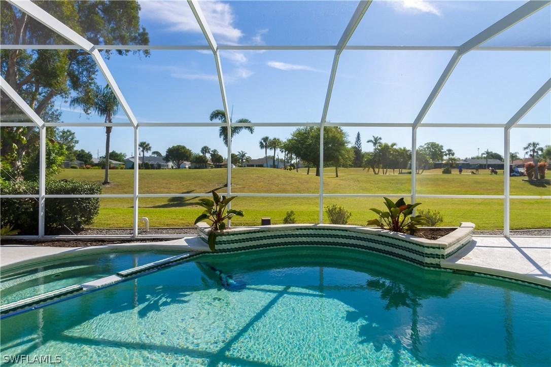 829 SE 3rd Pl., Cape Coral, FL 33990