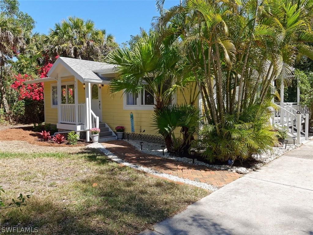 956 Dixie Beach Blvd., Sanibel, FL 33957