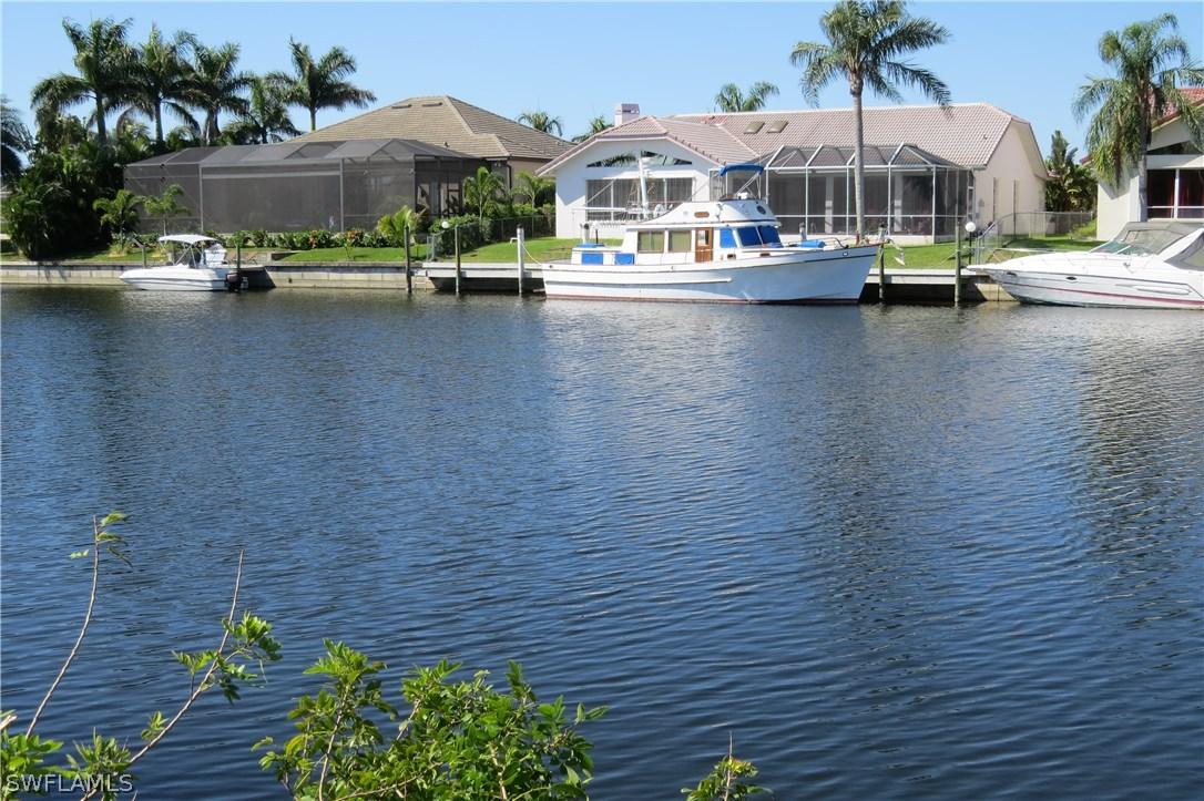 2722 SW 28th Pl., Cape Coral, FL 33914