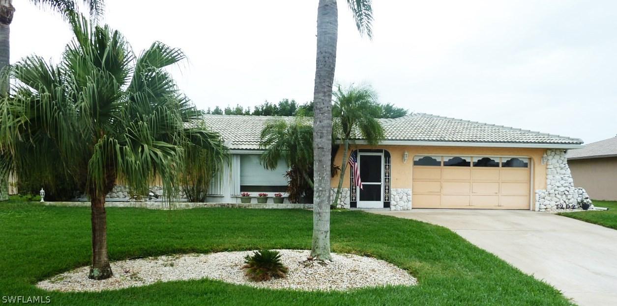 1202 SE 28th Ter., Cape Coral, FL 33904