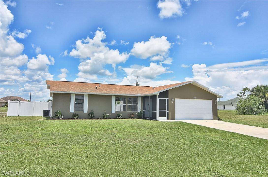 2821 NE 6th Ave., Cape Coral, FL 33909