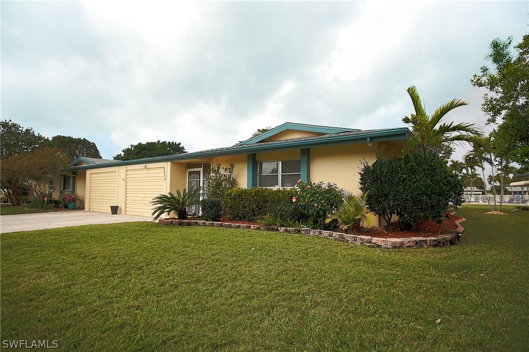 5560 Westwind Ln., Fort Myers, FL 33919