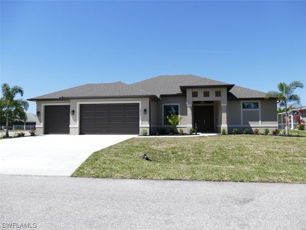 1916 SE 8th Pl., Cape Coral, FL 33990