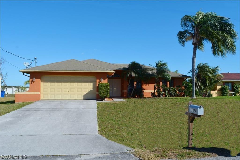 17237 Oriole Rd., Fort Myers, FL 33967