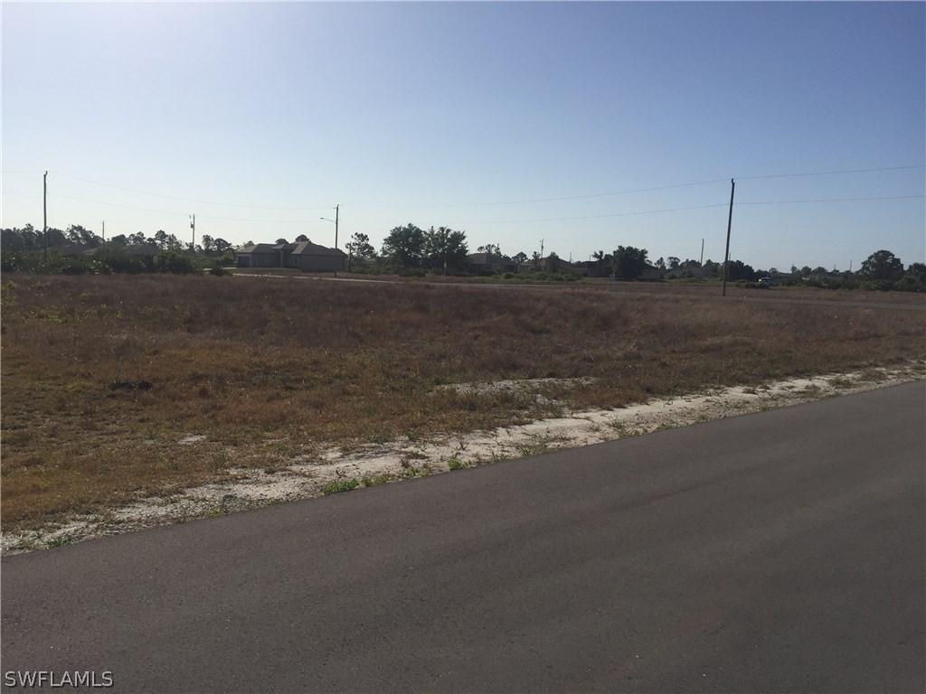 1607 Gene Ave., Lehigh Acres, FL 33976