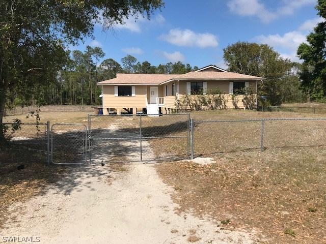 813 Fitch Ave., Lehigh Acres, FL 33972