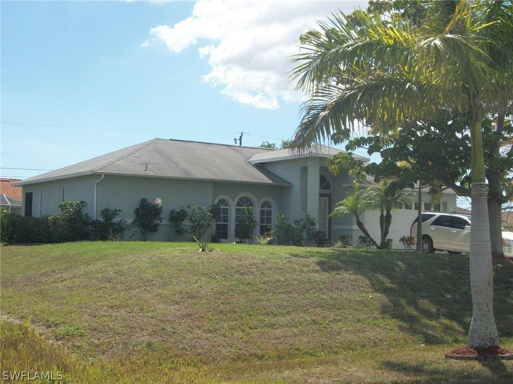 2110 NE 20th Ln., Cape Coral, FL 33909