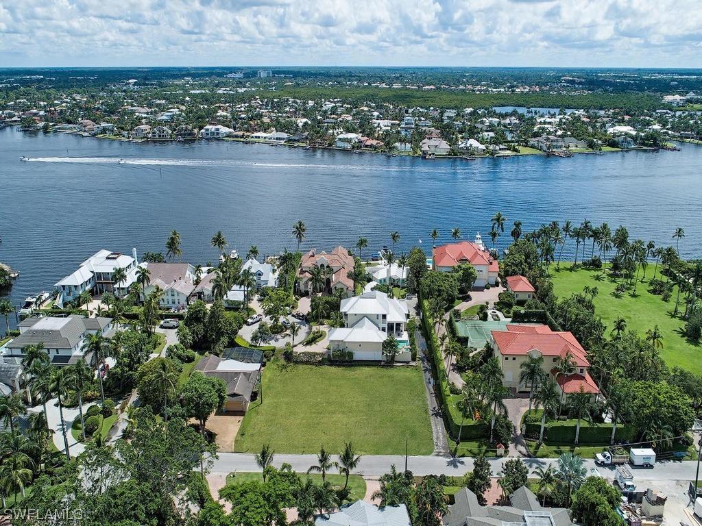 2131 Marina Dr., Naples, FL 34102