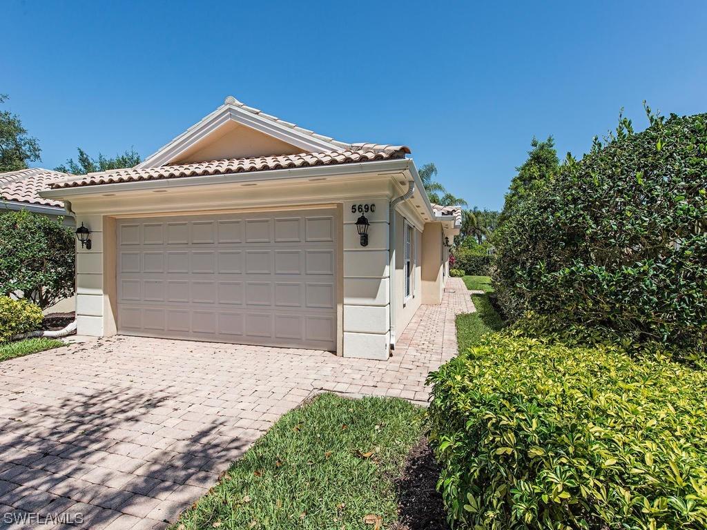 5690 Eleuthera Way, Naples, FL 34119