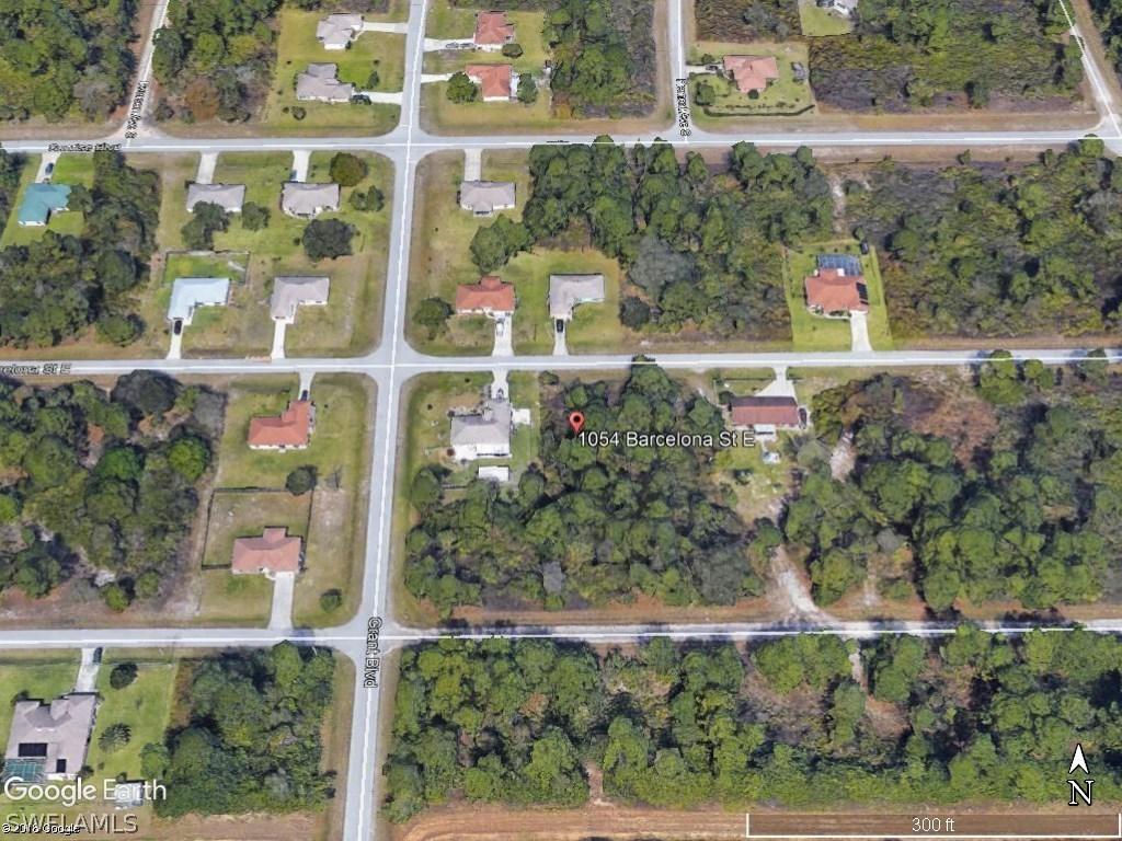 1054 Barcelona St., Lehigh Acres, FL 33974