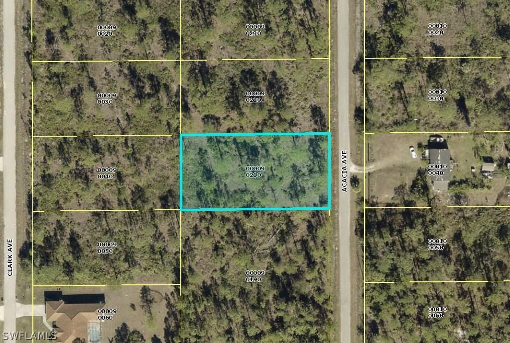 817 Acacia Ave., Lehigh Acres, FL 33972