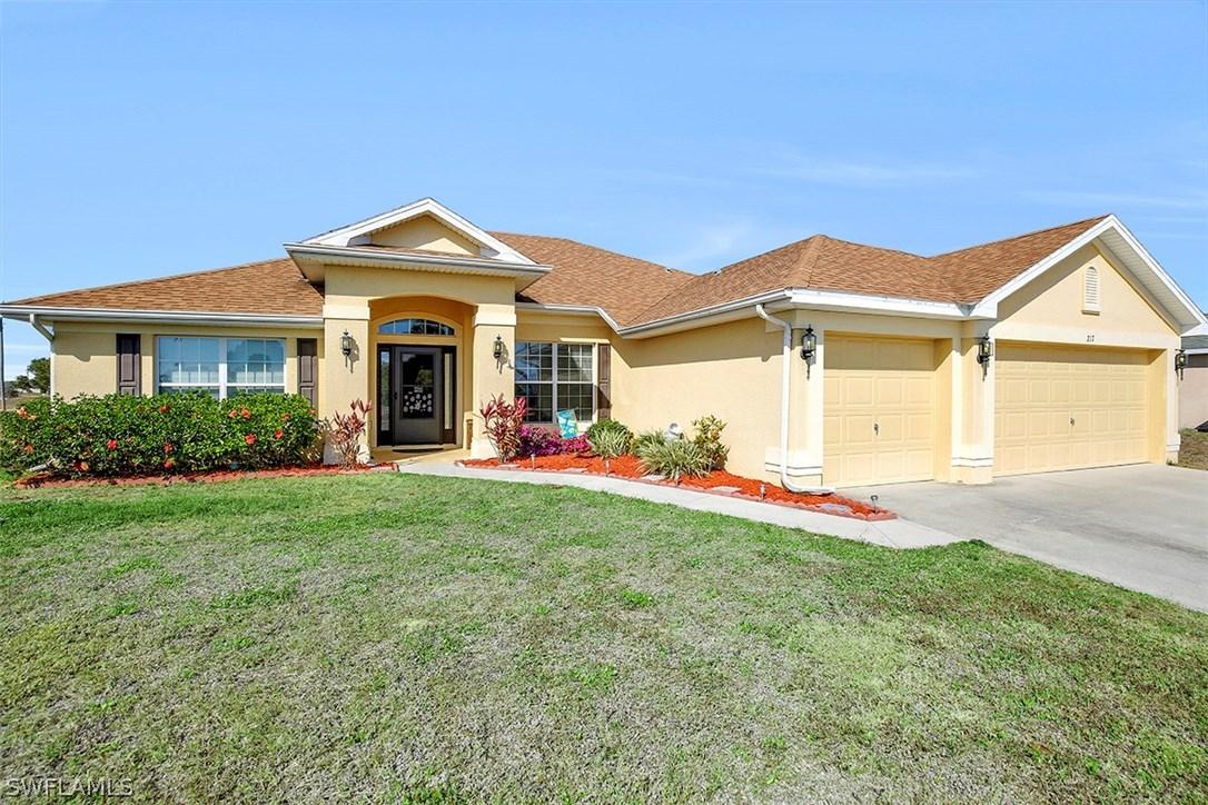 217 NW Douglas Pkwy., Cape Coral, FL 33993