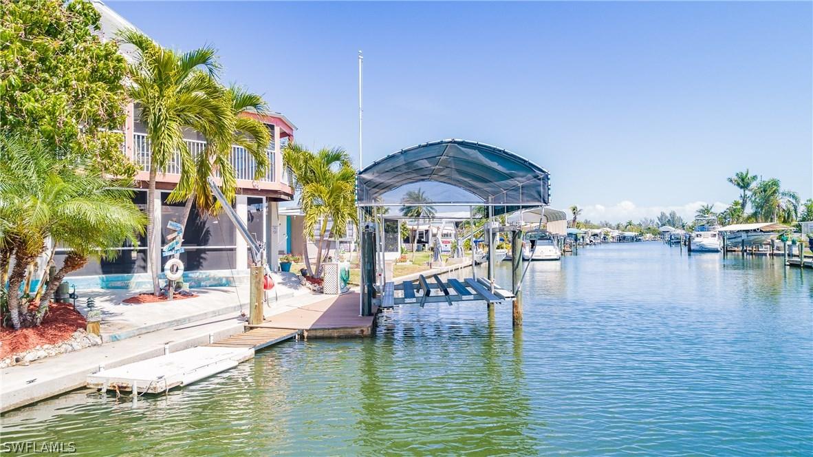 3911 Blueberry Ln Ln., St James City, FL 33956