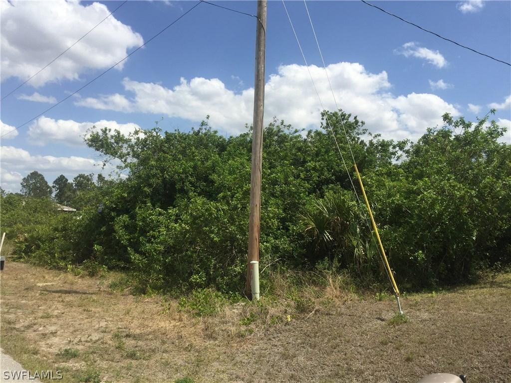 2617 6th St., Lehigh Acres, FL 33976