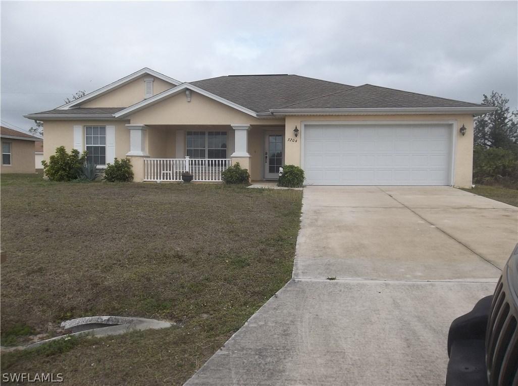 3204 8th St., Lehigh Acres, FL 33976