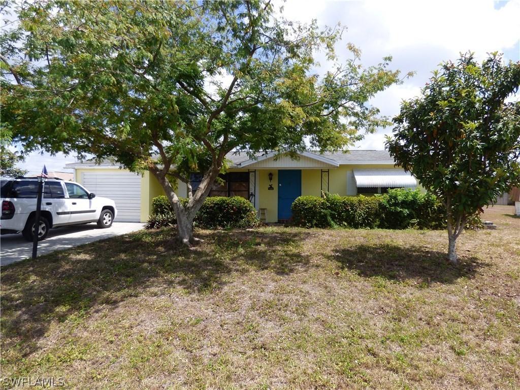 126 Coolidge Ave., Lehigh Acres, FL 33936
