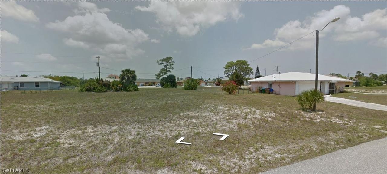 426 NE 17th Ave., Cape Coral, FL 33909