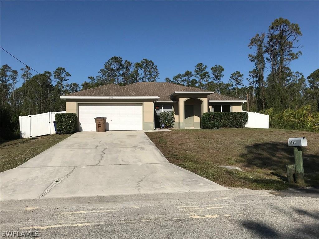 1052 Genoa Ave., Lehigh Acres, FL 33974