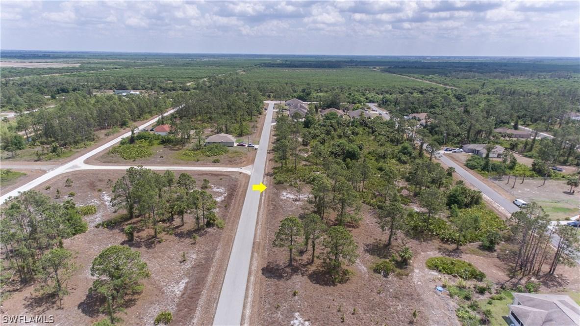 1232 Chrysler St., Lehigh Acres, FL 33974