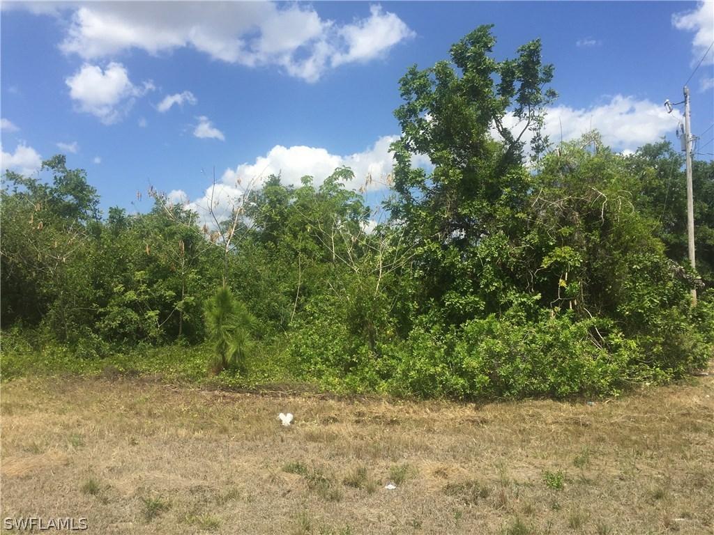 54 Beth Ave., Lehigh Acres, FL 33976