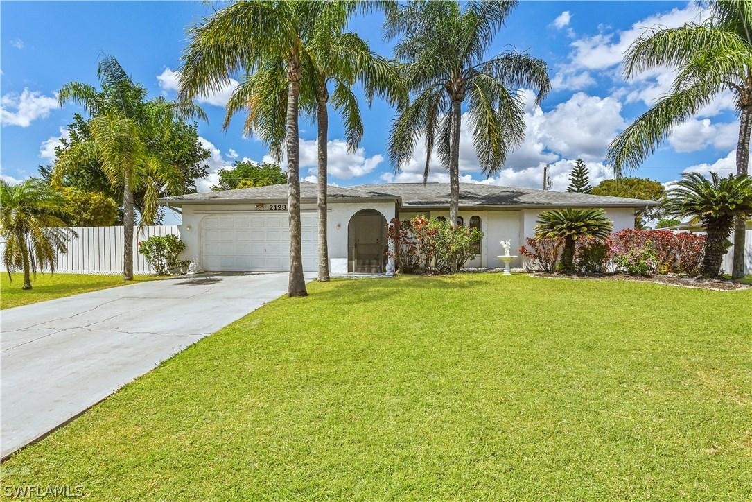 2123 SE 4th St., Cape Coral, FL 33990
