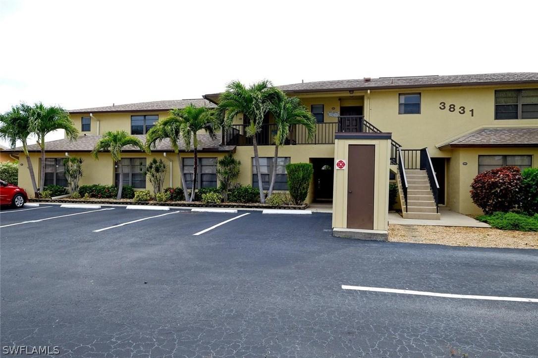 3831 SE 11th Pl. #201, Cape Coral, FL 33904