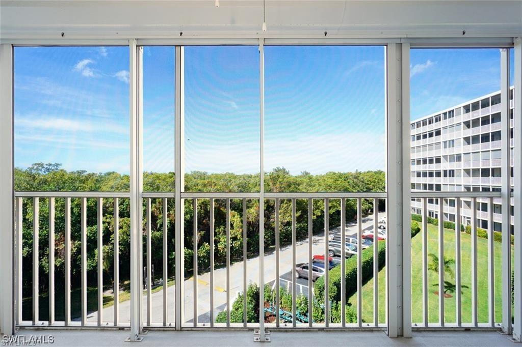 3 Bluebill Ave. #404, Naples, FL 34108