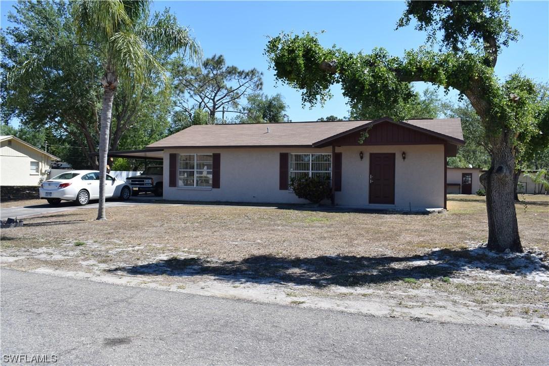 200 Gilbert Ave., Lehigh Acres, FL 33971