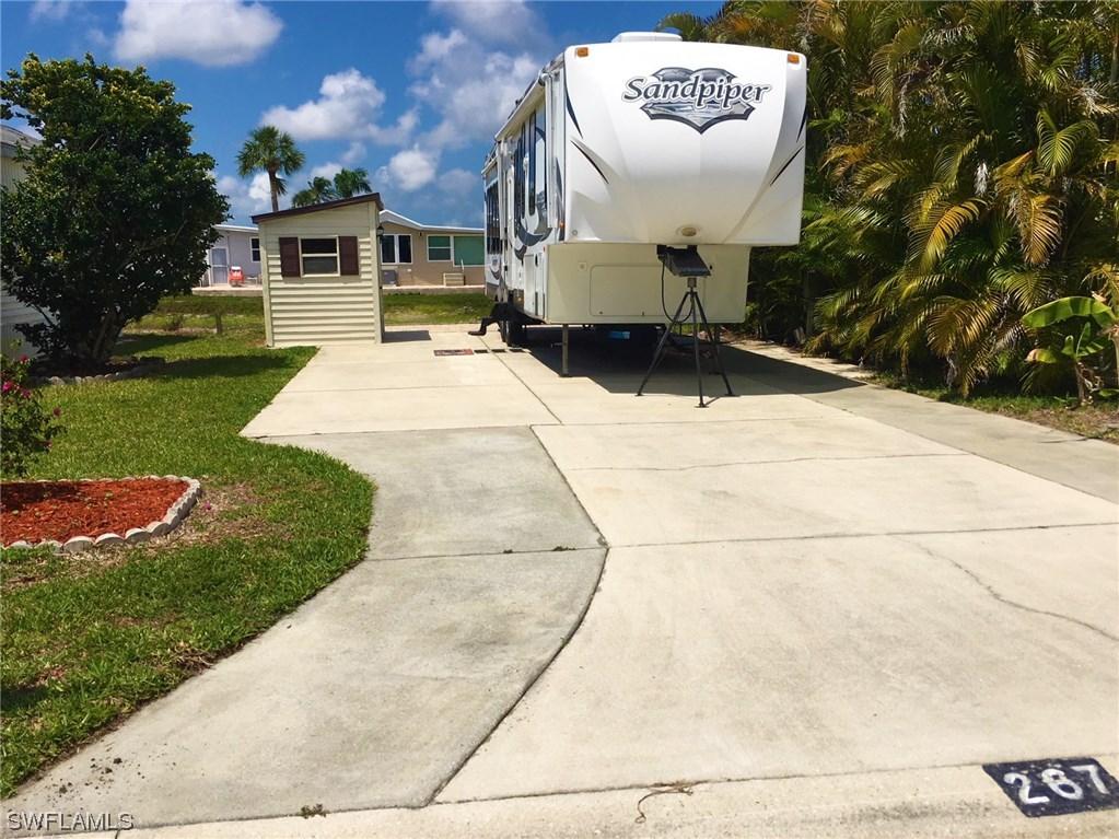267 Bass Ln., Naples, FL 34114