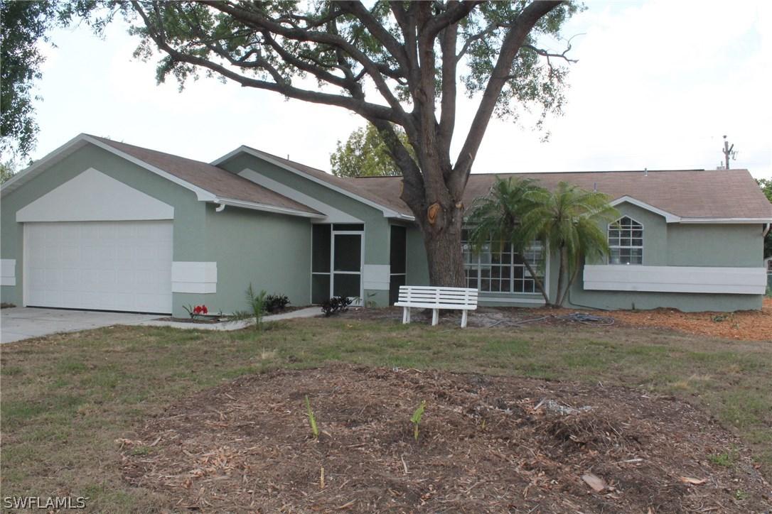 3712 SE 2nd Pl., Cape Coral, FL 33904