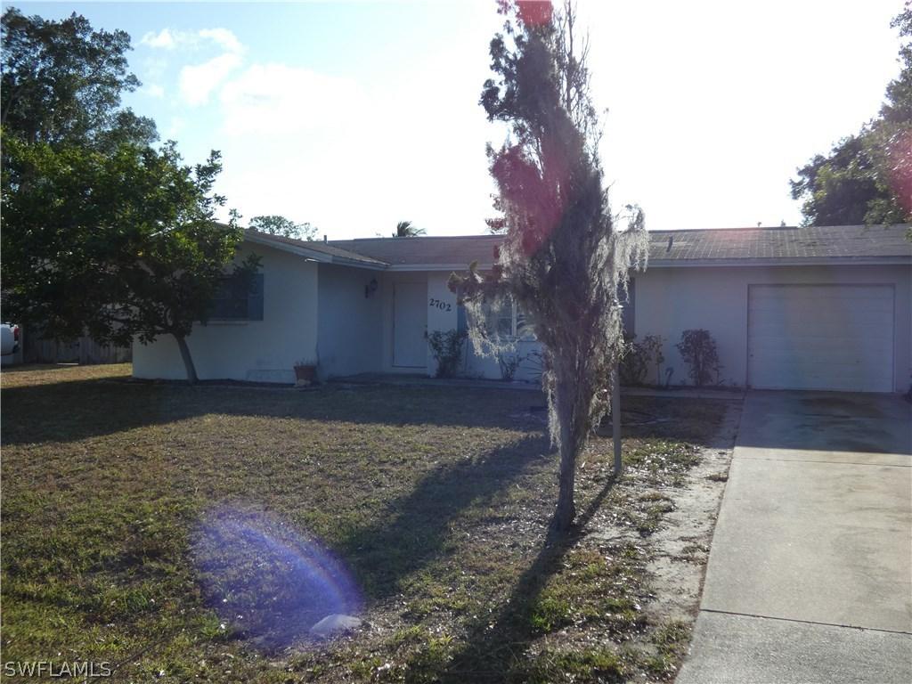2702 SE 17th Pl., Cape Coral, FL 33904