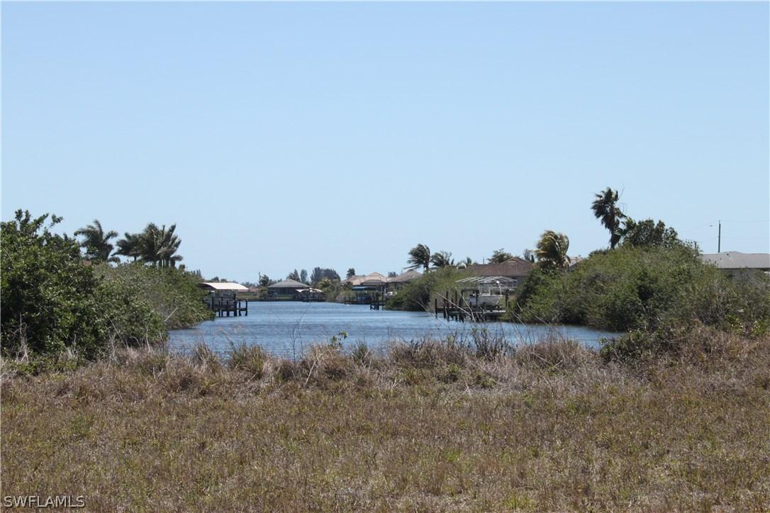 3604 Yucatan Pkwy., Cape Coral, FL 33993