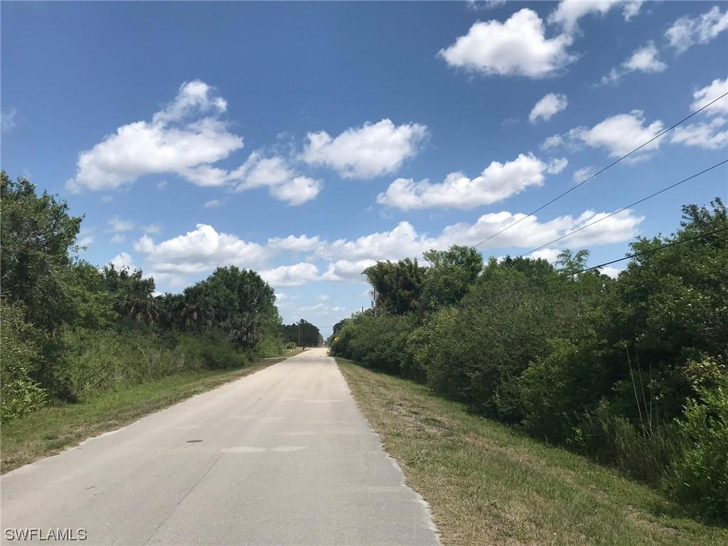 16th St Ne St., Naples, FL 34120