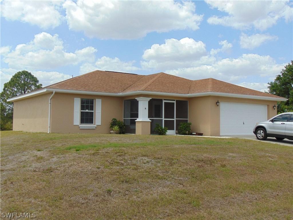 1305 Hibiscus Ave., Lehigh Acres, FL 33972