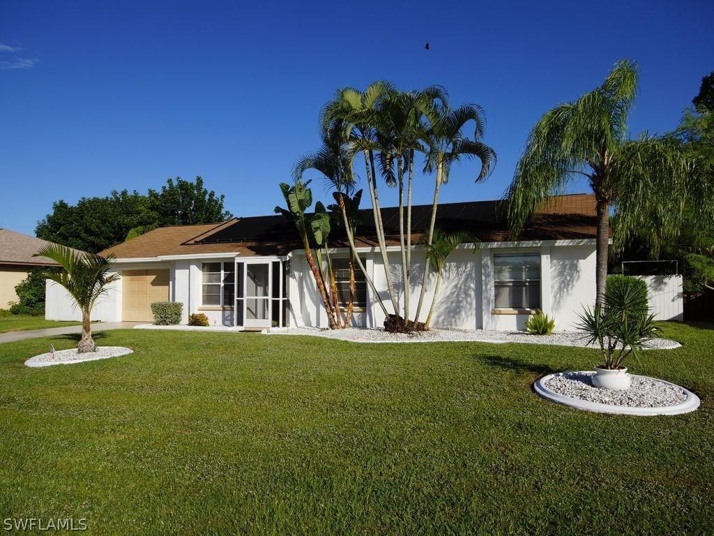 425 SW 43rd Ter., Cape Coral, FL 33914
