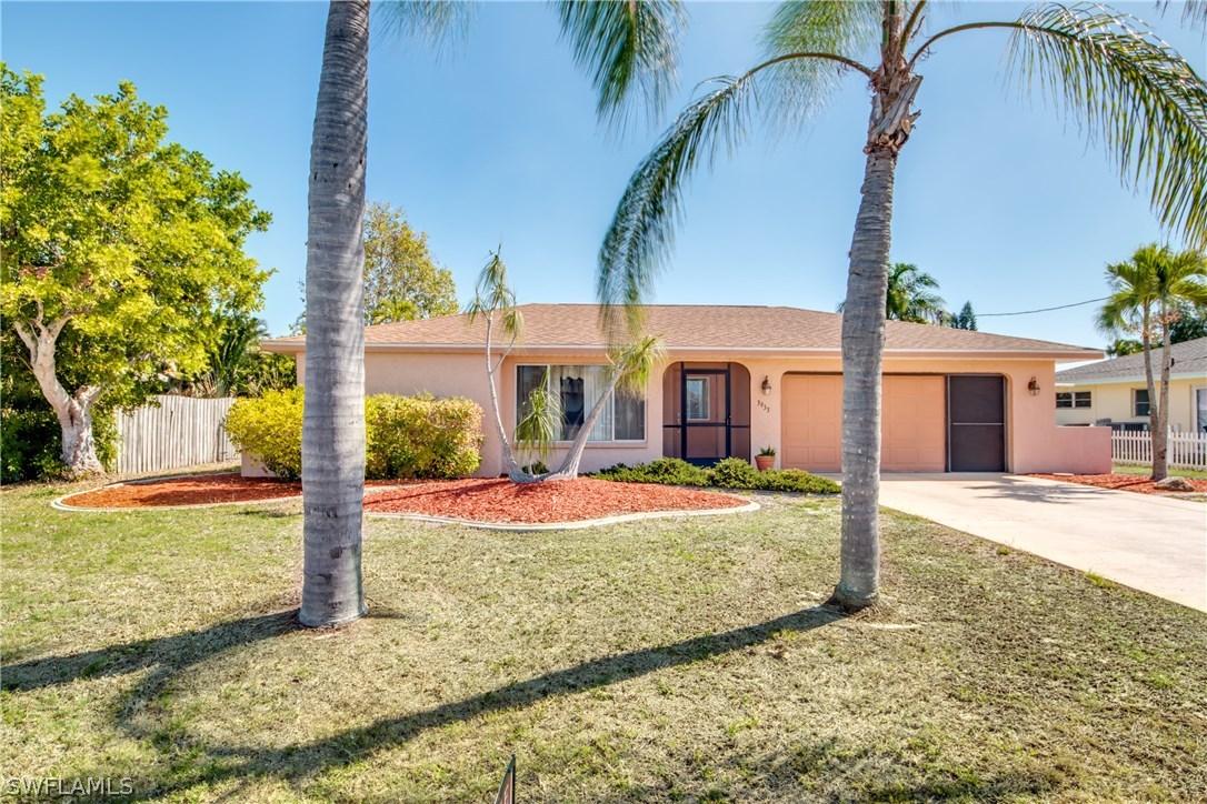 3933 SE 9th Ct., Cape Coral, FL 33904