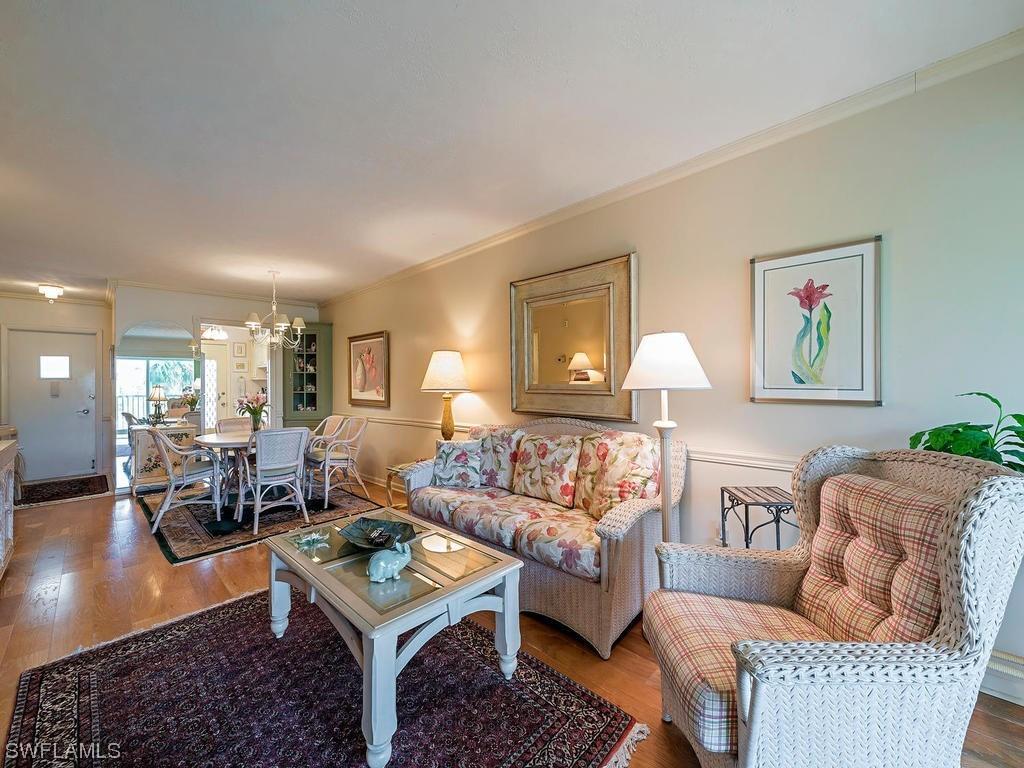 242 Banyan Blvd., Naples, FL 34102