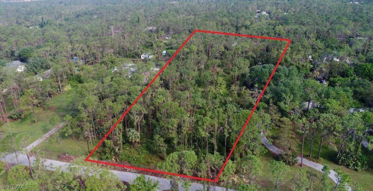 5881 Sea Grass Ln., Naples, FL 34116