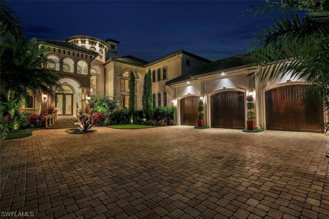 2844 Valencia Way, Fort Myers, FL 33901