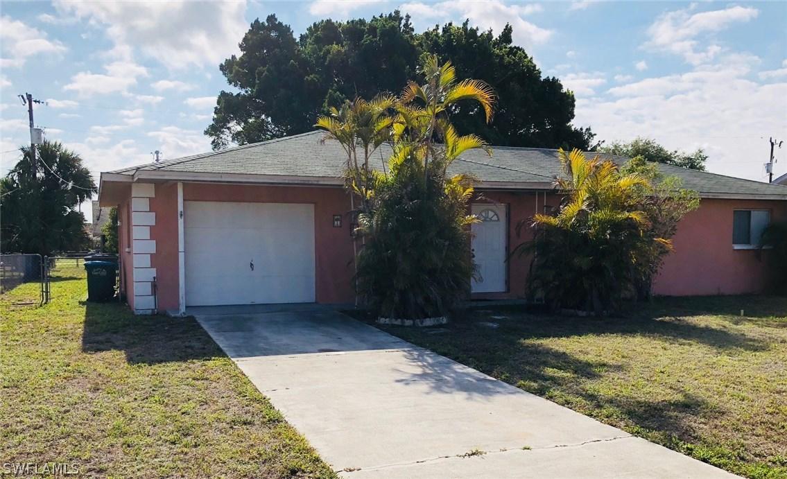 143 SE Santa Barbara Pl., Cape Coral, FL 33990