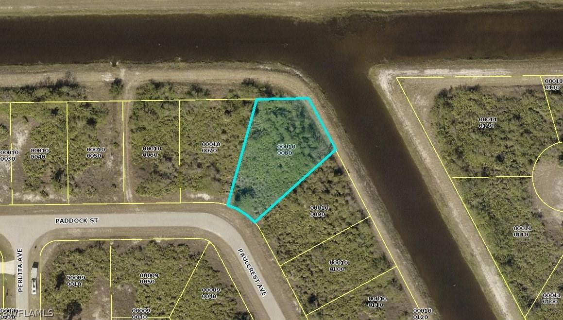 301 Paulcrest Ave., Lehigh Acres, FL 33974