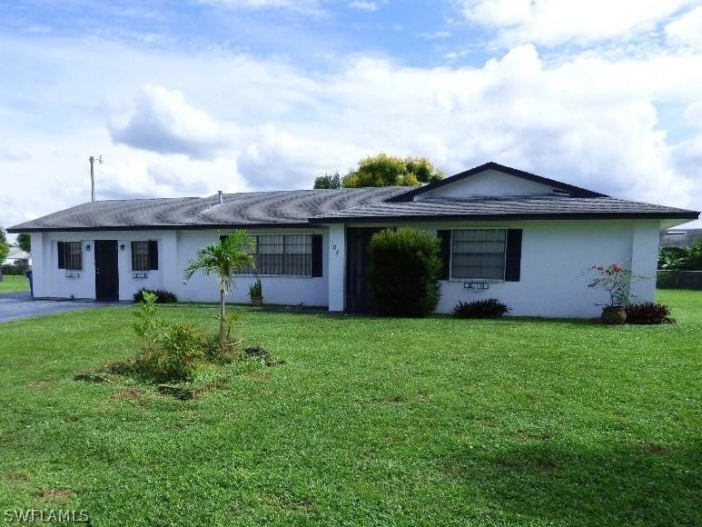 104 Kerr Cir., Lehigh Acres, FL 33936