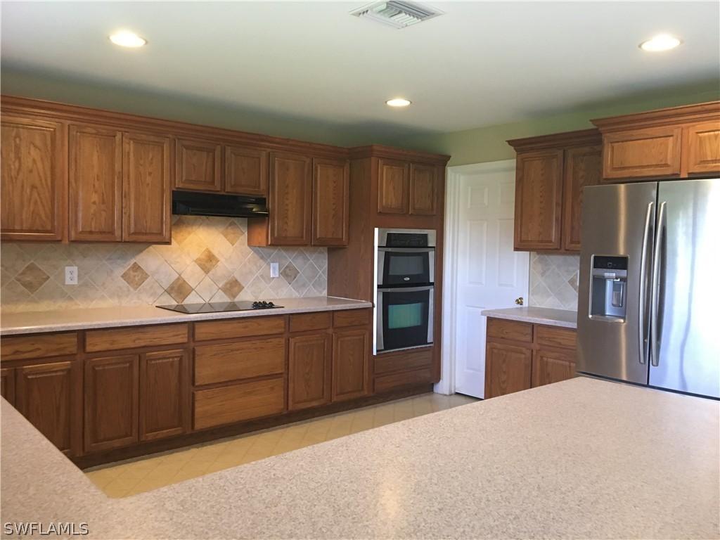 1616 NW 3rd Ave., Cape Coral, FL 33993